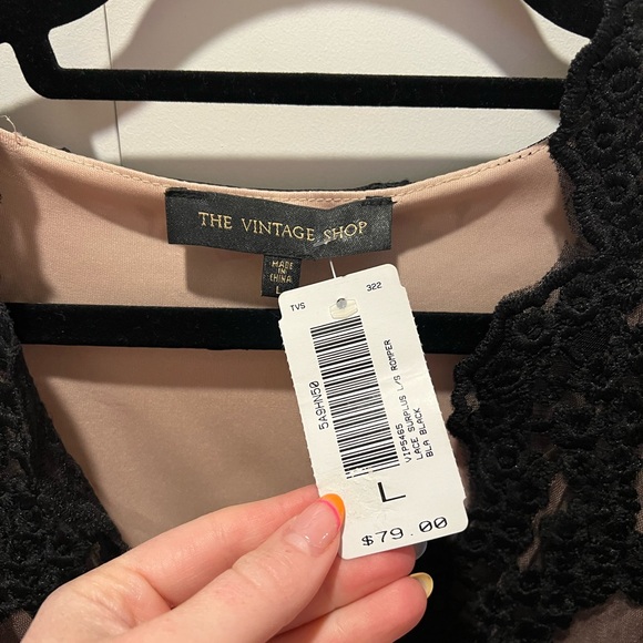 Lace Romper - Picture 4 of 4